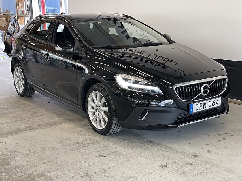 Bild 1 av Volvo V40 Cross Country T3 1.5 Kinetic 152hk Värmare Sensore