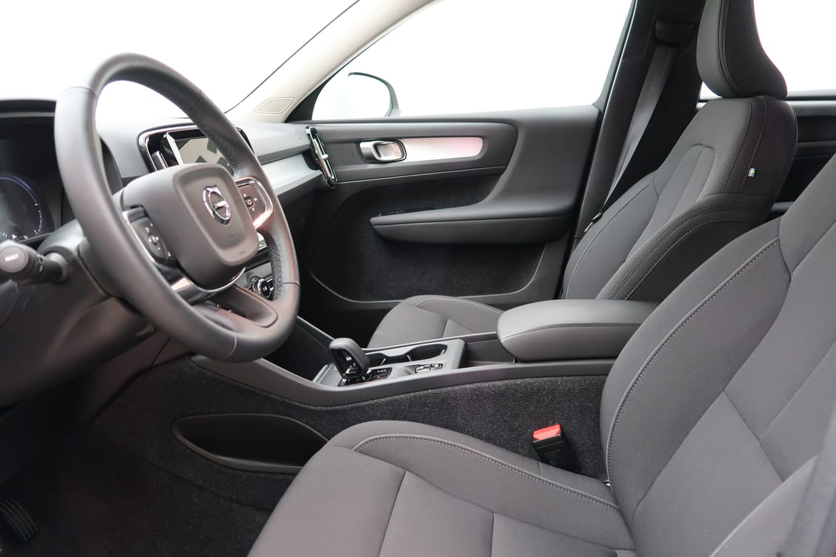 Volvo XC40 2022 - miniatyr 4