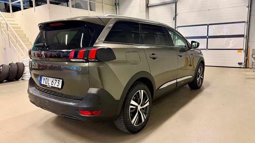 Bild 3 av Peugeot 5008 1.6 BlueHDi 120 Allure Automat / 7-Sits