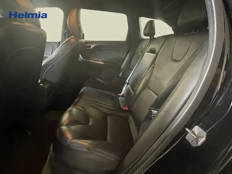 Bild 9 av 11 – Volvo XC60 D4 AWD Classic Summum