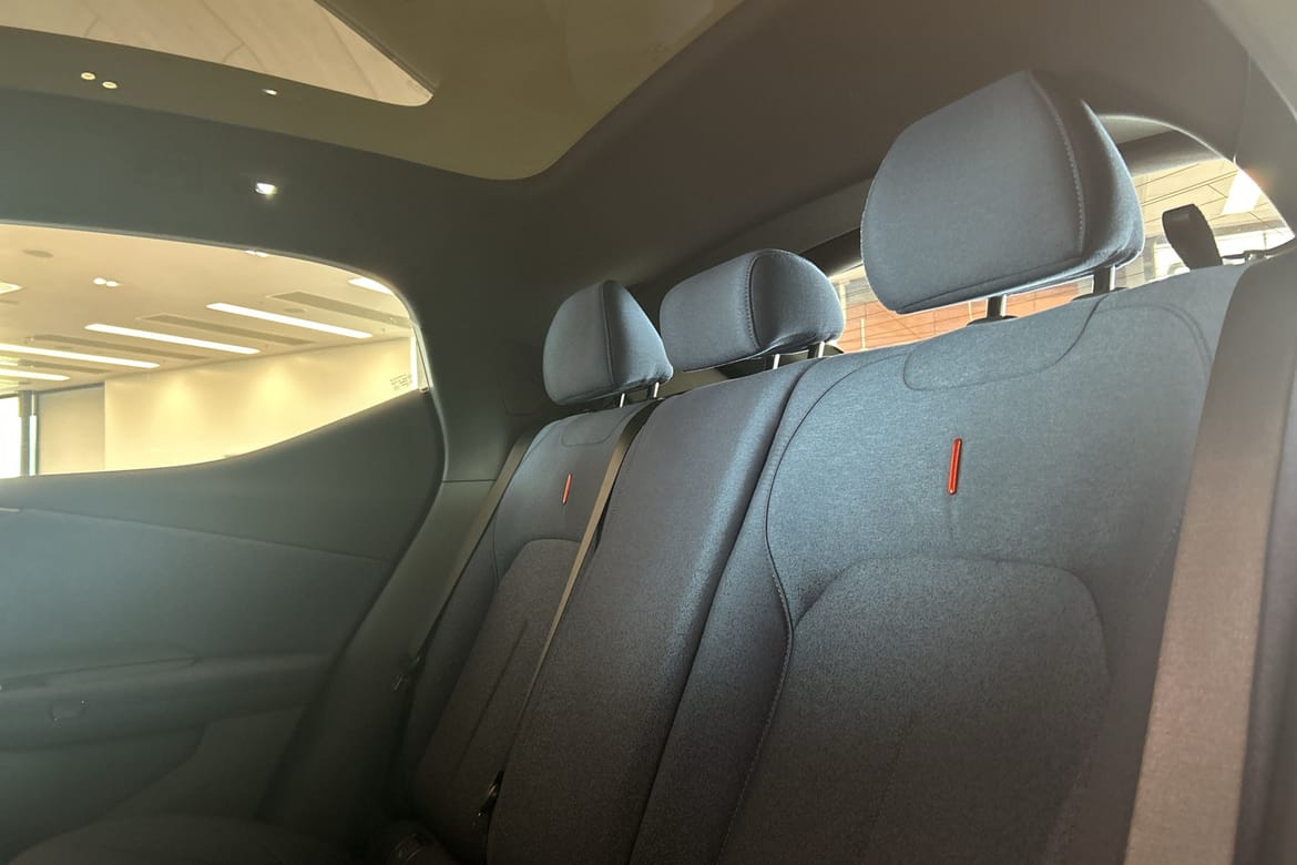 Lynk & Co 02 EV 66 kWh, 272hp, 2025