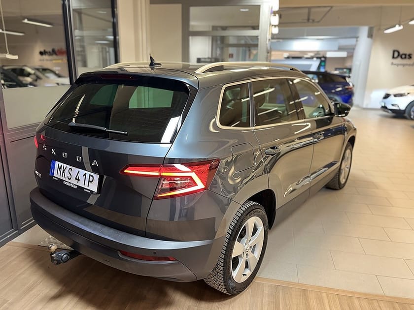 Bild 3 av Škoda Karoq Skoda Style Business 1,0 TSI 110hk Drag & P-Värmare