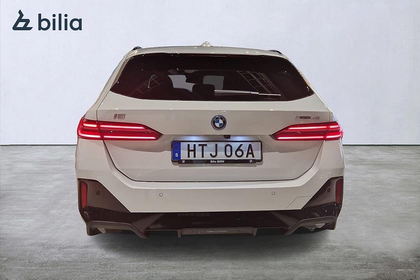 Bild 5 av BMW i5 xDrive40 Touring M Sport Pro/H/K/Adaptiv farthållare