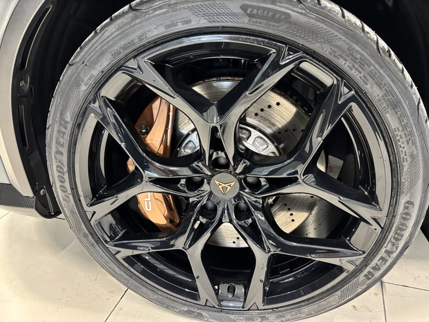 Bild 3 av CUPRA Formentor VZ5 VZ 2.5 TSI 390 HK 4DRIVE DSG7