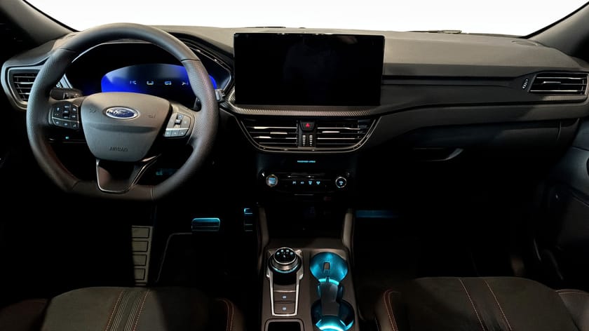 Bild 4 av Ford Kuga Plug-In Hybrid ST-Line X 2.5 FWD 243hk Black Edition