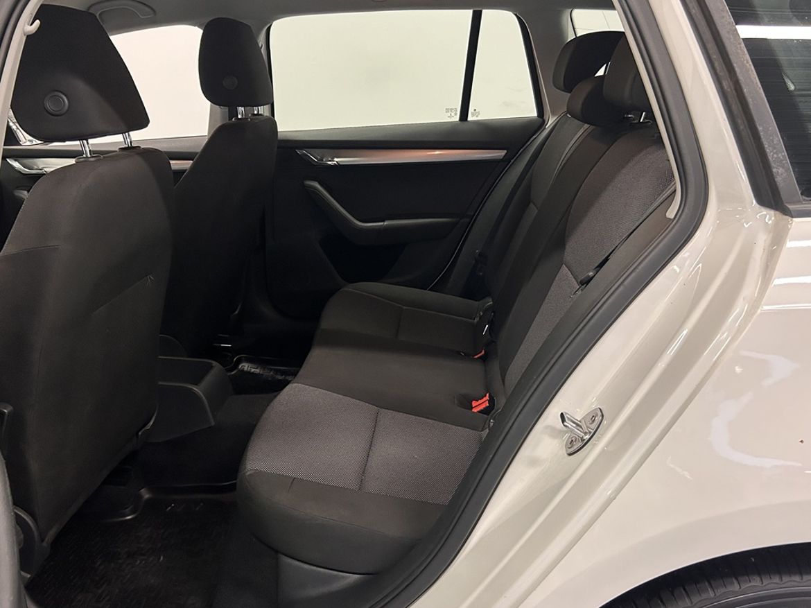 Škoda Škoda Octavia Kombi — bild 9