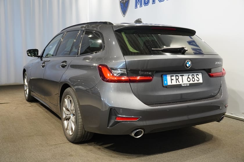 Bild 3 av BMW 330e Touring Sportline, 292HK DRAG RATTVÄRME
