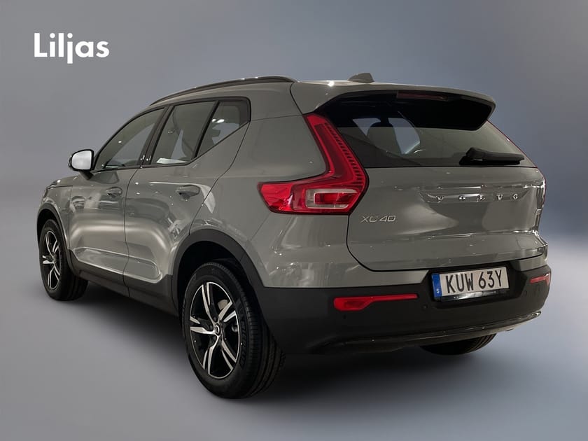 Bild 3 av Volvo XC40 B3 FWD Bensin Plus Dark
