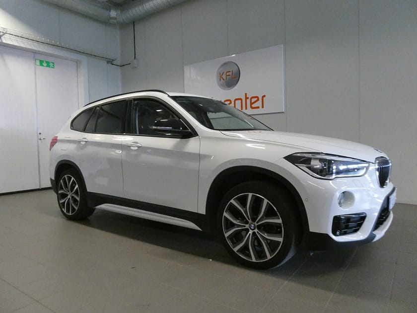 Bild 5 av BMW X1 xDrive20d Sport line Aut-Drag-Kamera-HUD-Navigation-SoV
