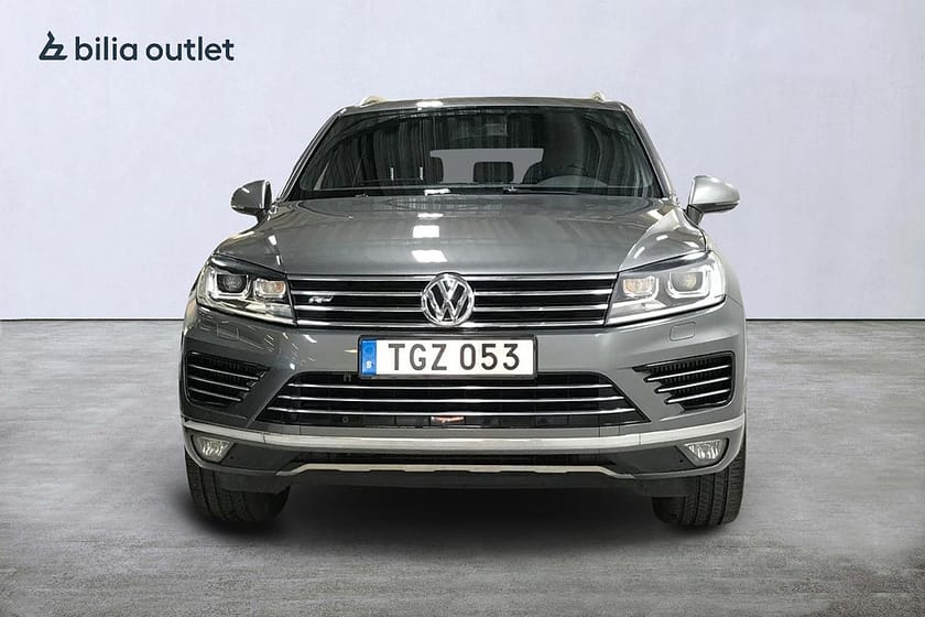 Bild 3 av Volkswagen Touareg 3.0 V6 TDI 4Motion R-Line 262hk Navi Drag Backkamera