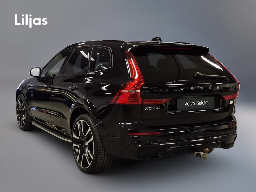 Bild 3 av Volvo XC60 Recharge T6 AWD Ultimate Dark//Dragkrok//