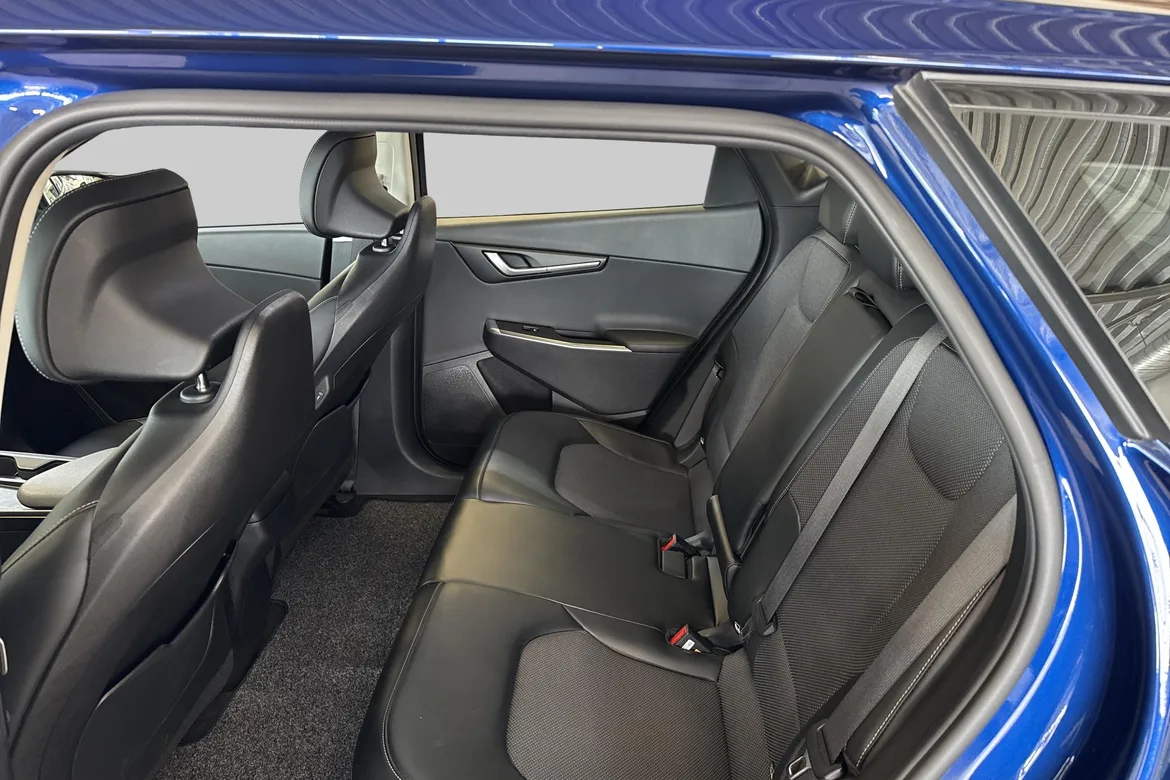 picture of a car