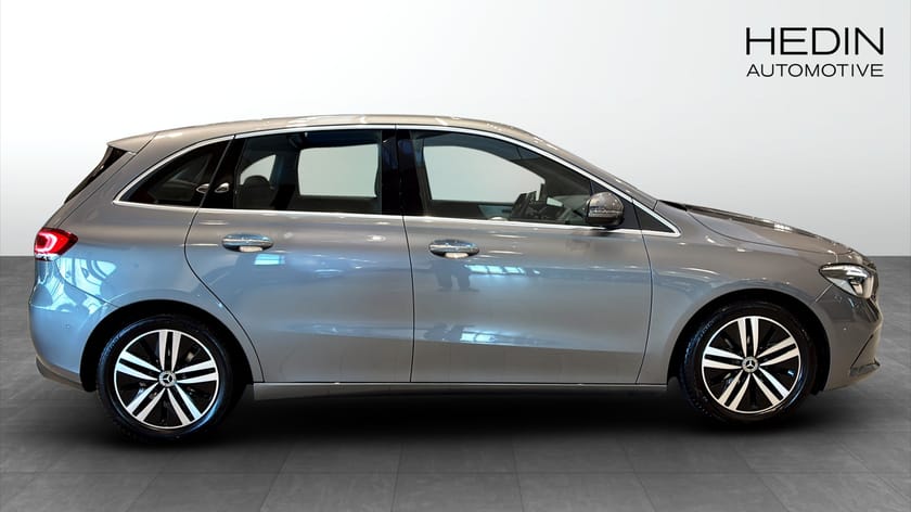 Bild 3 av Mercedes-Benz B 180 | B-kam | Nyservad | Farthållare | Navi