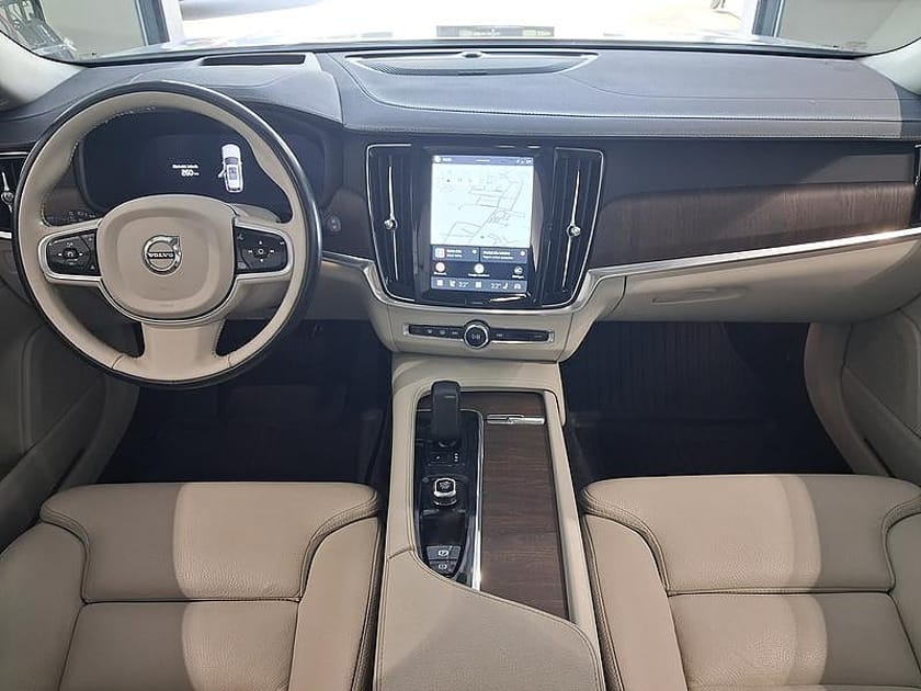 Bild 5 av Volvo V90 Cross Country B4 MILDHYBRID AWD 197HK 4x4 Panorama Läder