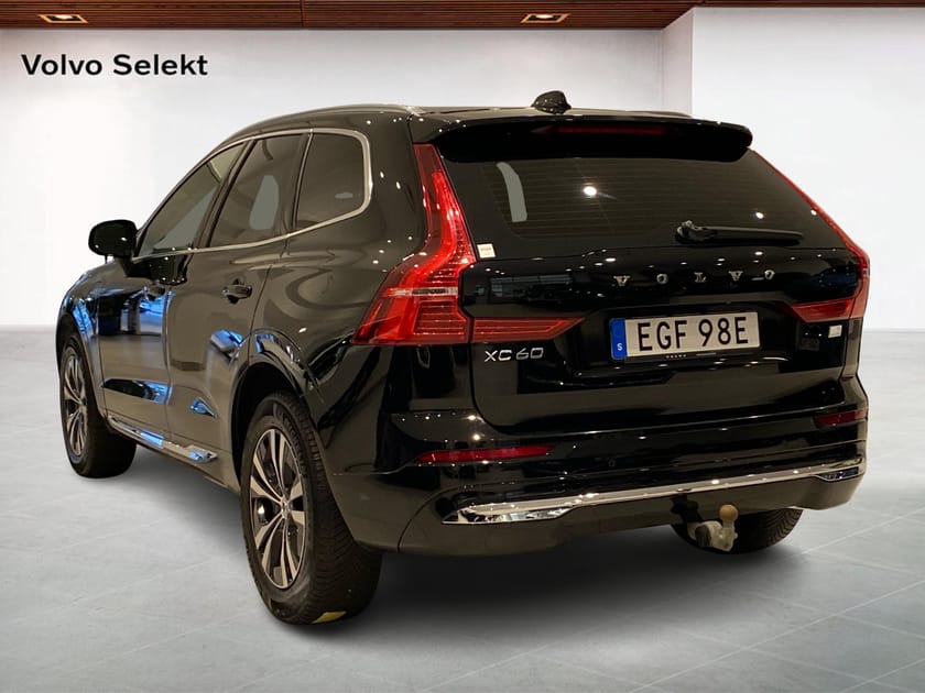 Bild 2 av Volvo XC60 Recharge T6 Core Edition - Drag!