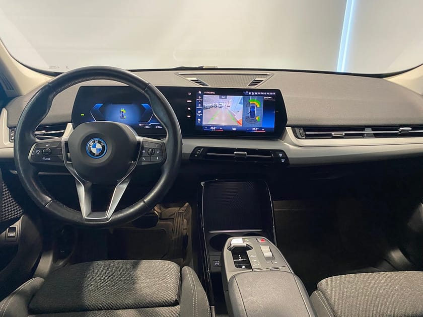 Bild 3 av BMW iX1 xDrive30 4,95% ränta Rattvärme