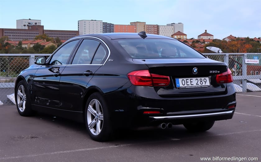 Bild 3 av BMW 330e Sedan 330 252hk Luxury Line Skinn Navi