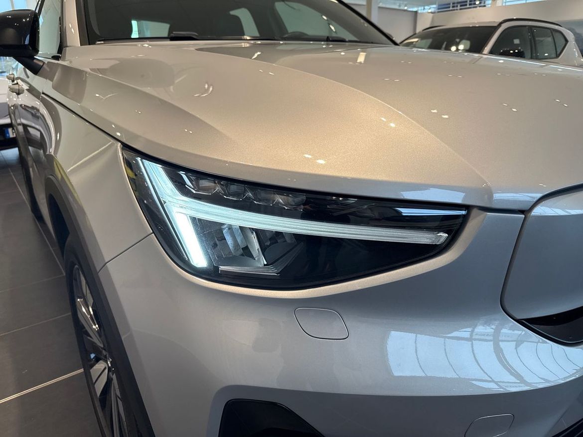 Volvo XC40 2023 - miniatyr 16
