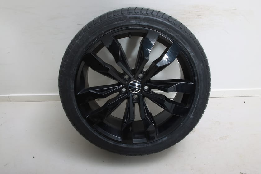 Bilde 5 av Volkswagen Tiguan eHybrid R-Line ACC/DCC/Krok/Skinn/Kamera/Rattvarme