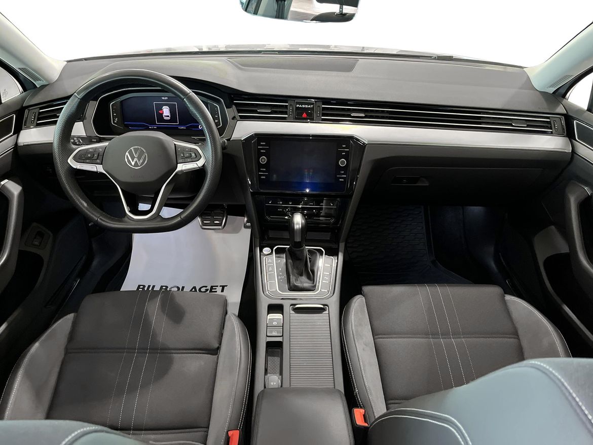 Volkswagen Passat 2023 - miniatyr 8