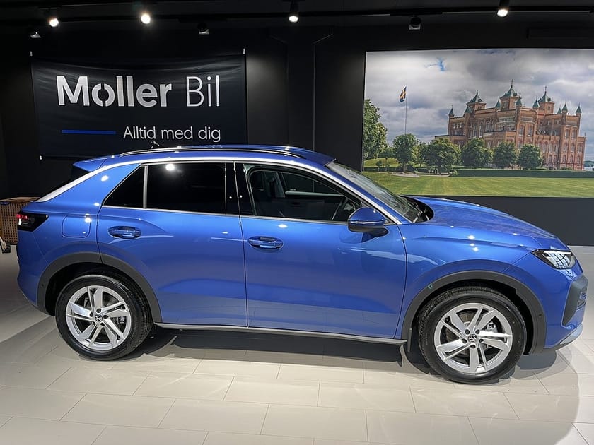 Bild 2 av Volkswagen T-Roc Life Edition, 1,5 eTSI, 150hk, Snabb Lev!
