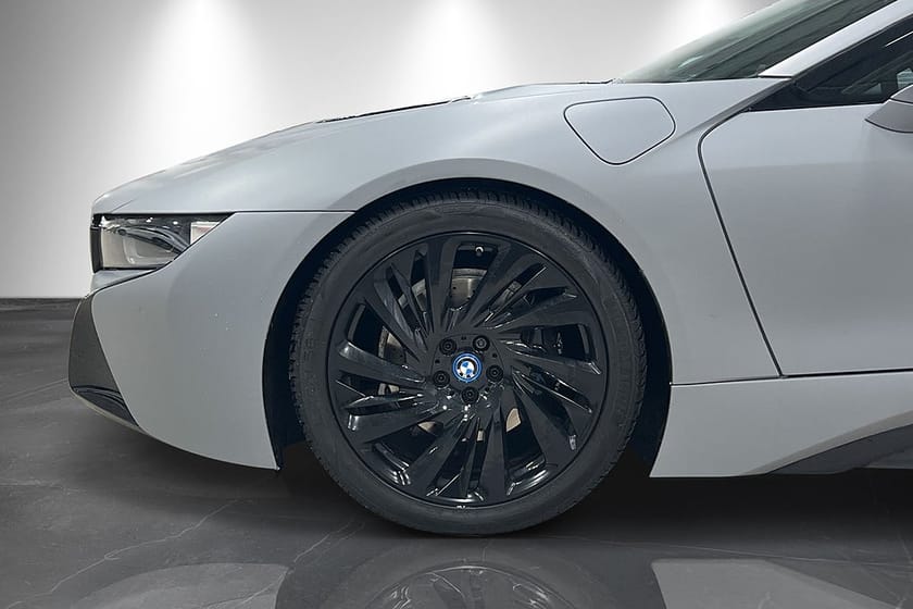 Bild 2 av BMW i8 362hk Laserlight HuD H/K GPS Skinn CarPlay 4,95%Ränta