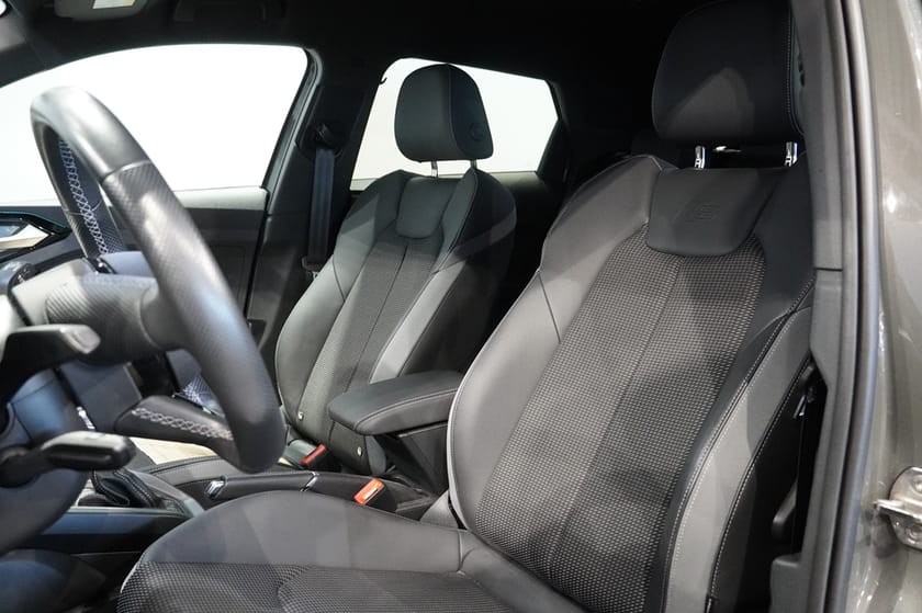 Bild 4 av Audi A1 Sportback 35 TFSI S-Line 150HK  AUT - Sonos-Kamera- ACC- MM!