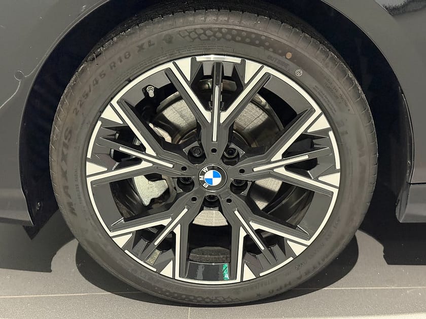 Bild 5 av BMW 120 M Sport Design Backkamera Rattvärme Tonade Rutor 18"