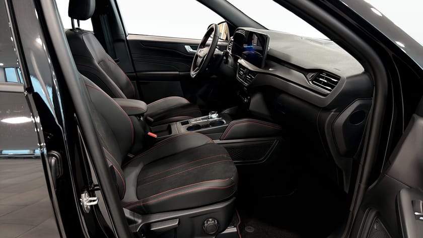 Bild 3 av Ford Kuga Plug-In Hybrid ST-LINE X // 0%ränta // Privat leasing 4995kr