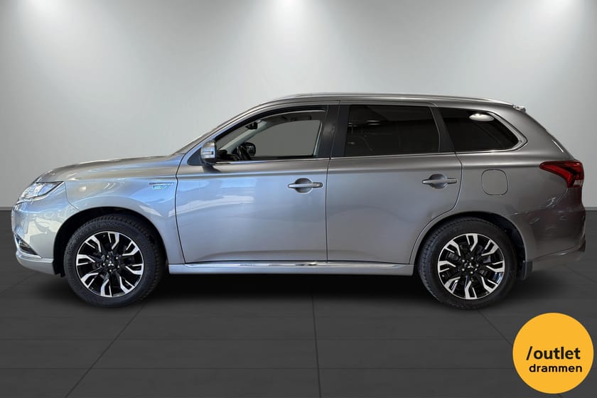 Bilde 2 av Mitsubishi Outlander PHEV Instyle + / Skinn / Rockford /