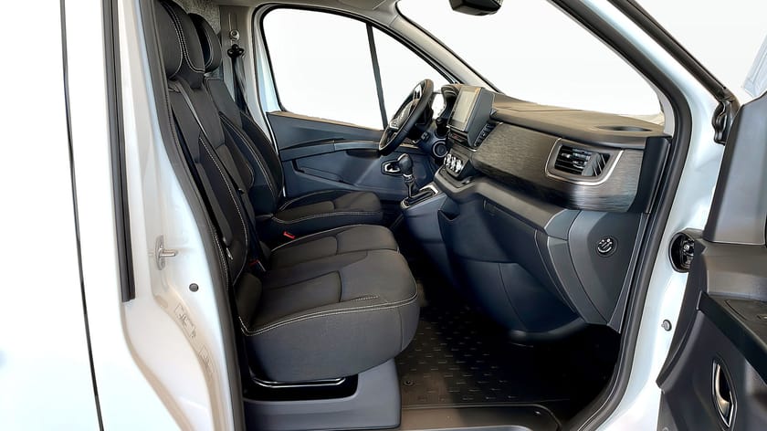 Bild 4 av Renault Trafic E-TECH Van L2H1 52kw Hedin Edition