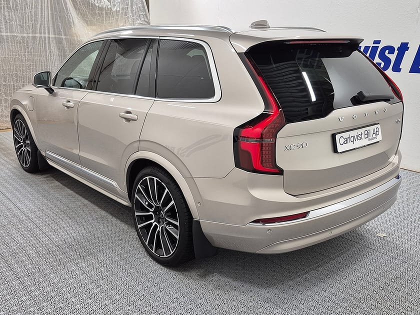 Bild 3 av Volvo XC90 7 Säten T8 Recharge Ultra Bright AWD 456HK 4x4 Panorama Läder