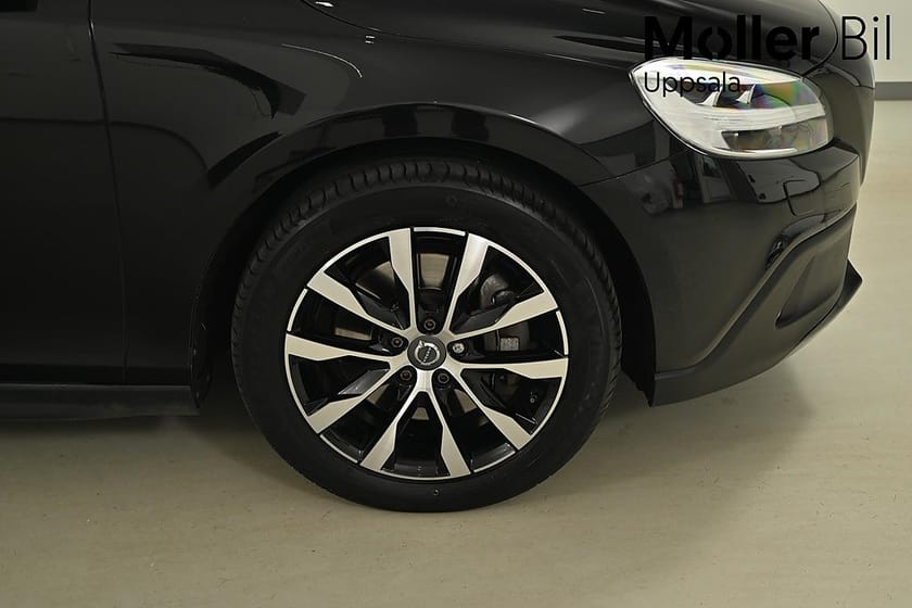 Bild 3 av Volvo V40 Cross Country T3, 152Hk, Värmare, Adaptiv farthållare