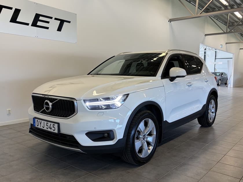 Bild 2 av Volvo XC40 D4 Momentum 190hk Aut/AWD/LED