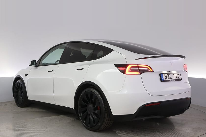 Bild 4 av Tesla Model Y Performance AWD Autopilot Pano