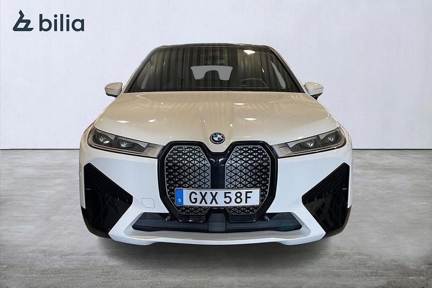 Bild 5 av BMW iX xDrive40 Sport line | H&K | 360 | DAP | Panorama | Drag