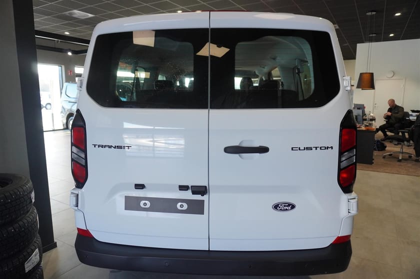 Bild 5 av Ford Transit Custom 320 Kombi Minibuss Trend 320l LWB 2.0l 170hk 8AT FWD Diesel
