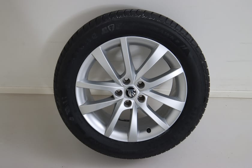 Bilde 5 av Škoda Kodiaq 2,0 TDI 150hk Style 4x4 ACC/Krok/Webasto/Kamera/DAB/BT