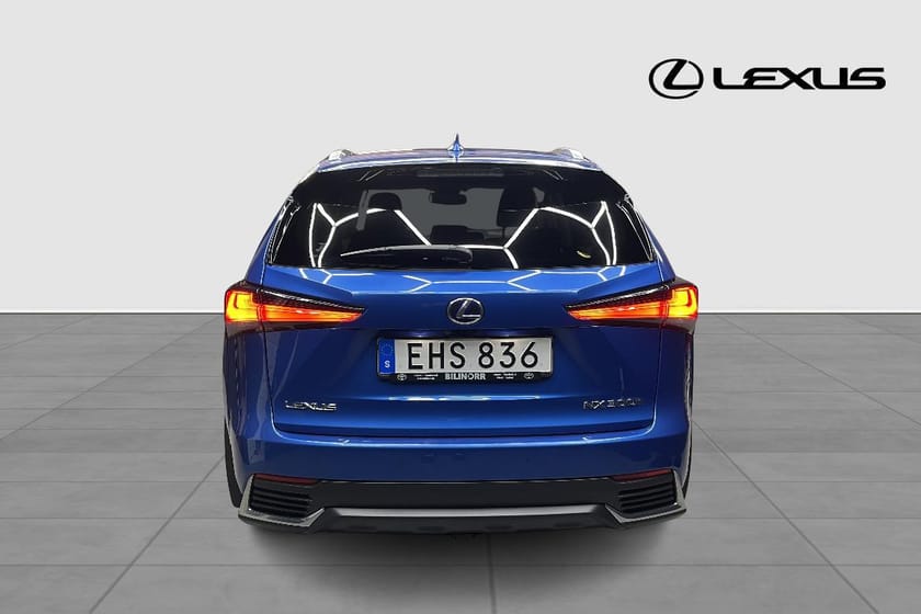 Bild 3 av Lexus NX 300h AWD EXECUTIVE LSS DRAG V-HJUL