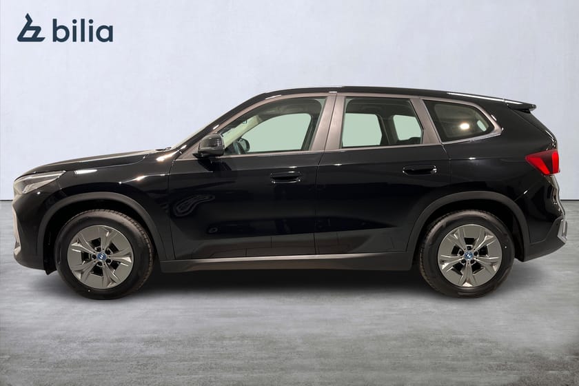 Bild 2 av BMW iX1 xDrive30 / Värmare / Parking Assistant / BiliaDays25