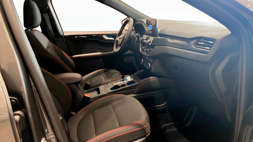 Bild 3 av Ford Kuga Plug-In Hybrid ST-LINE