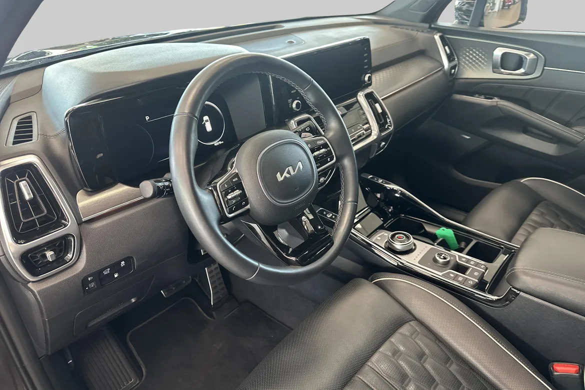 picture of a car