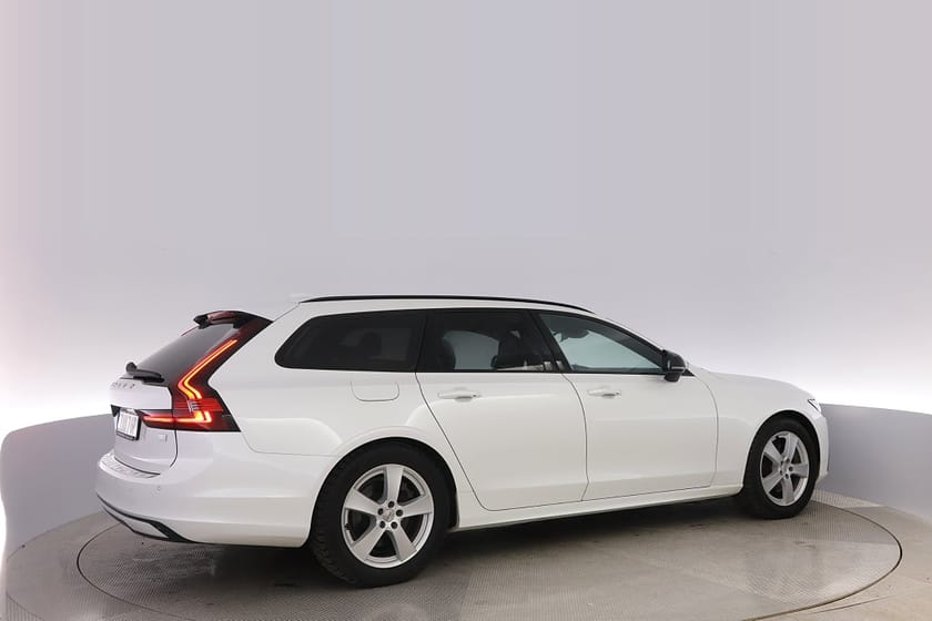 Bild 3 av Volvo V90 Recharge T6 AWD R-Design V-HJUL MOMS