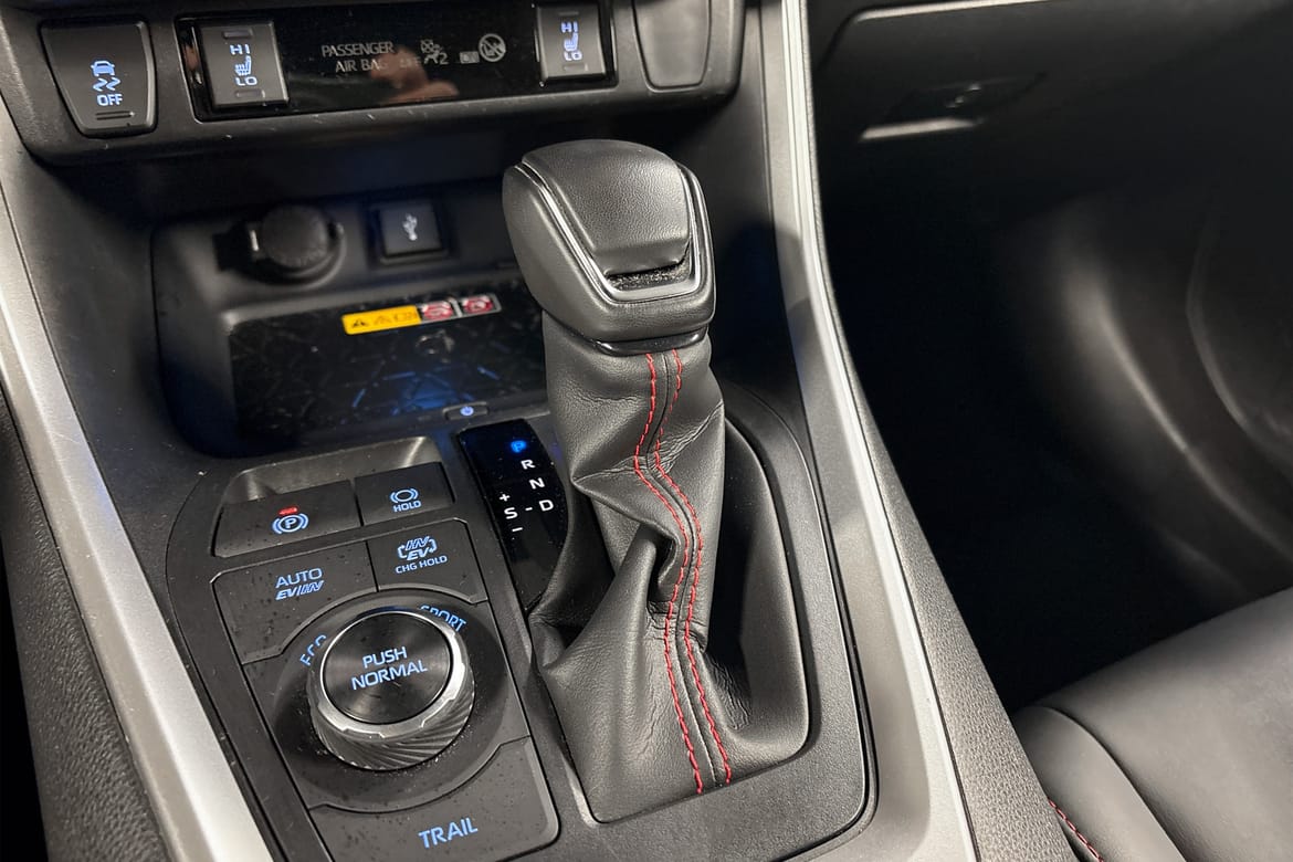 Toyota RAV4 Plug-in Hybrid E-CVT, 306hk, 2022