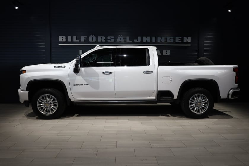 Bild 3 av Chevrolet Silverado 2500 HD Crew Cab High Country 6.6 V8 Duramax 4WD 452hk