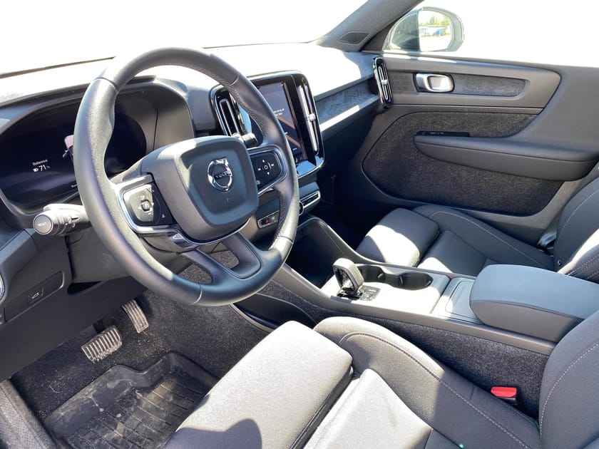 Bild 2 av Volvo EX40 Single Motor Extended Range ExtendedRange Plus SE
