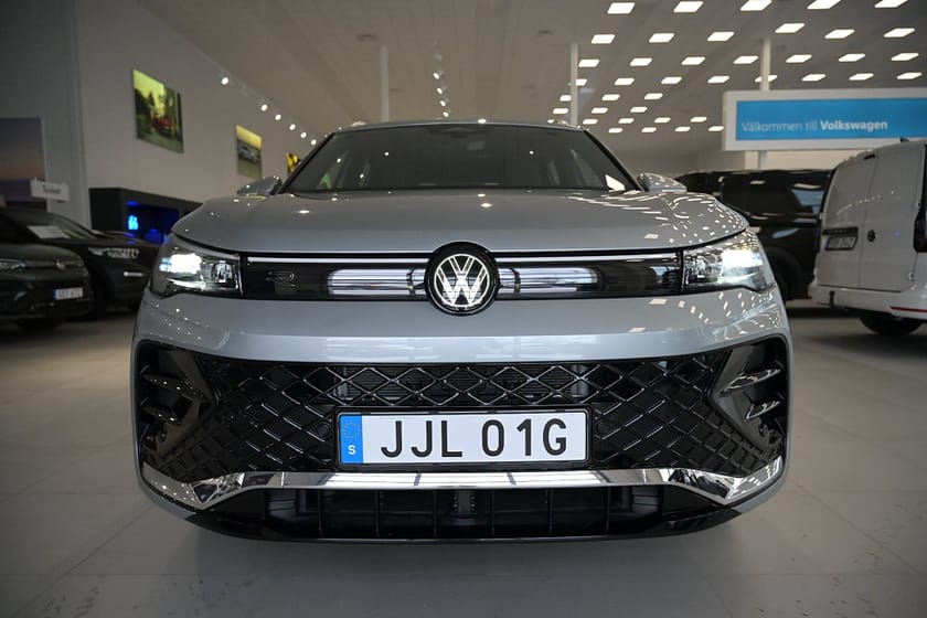 Bild 3 av Volkswagen Tiguan eHybrid R-Line SWE - *SISTA CHANSEN- 0 kr insats!*