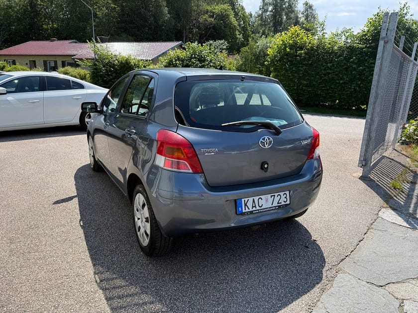 Bild 4 av Toyota Yaris 1.33 VVT-i 101HK 5-D / VÄRMARE