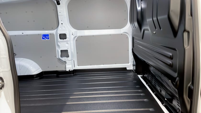 Bild 5 av Ford E-Transit Custom 340 AWD E-CUSTOM AWD, 360 SPORT SKÅP 340L