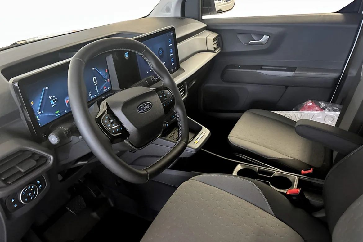 Ford E-Transit Courier